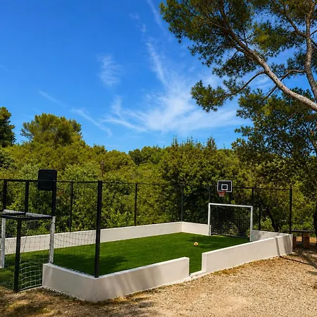 Villa Design- Piscine- Loisirs Privés *