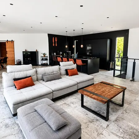 Vila Design- Piscine- Loisirs Prives *